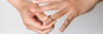 How does divorce affect your credit?
